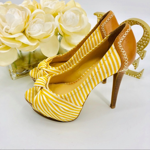 Gianni Bini Striped Peep Toe Pumps Heels - Picture 2 of 7